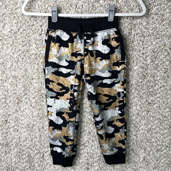True Religion Pants Boys 4 Black/Gold/Gray Metallic Camo Jogger Sweatpants - Picture 1 of 7